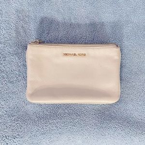 MICHAEL KORS Adjustable Longs-trap Crossbody TRIPLE GUSSET Purse